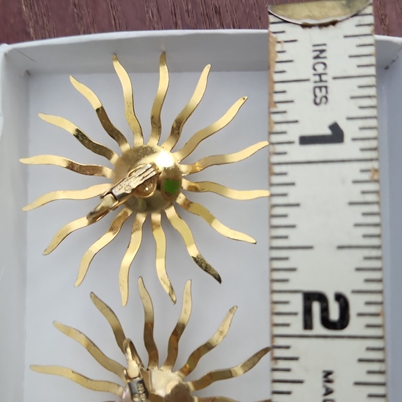 Sarah coventry vintage starburst clip on earrings, Sunburst - Picture 8 of 8